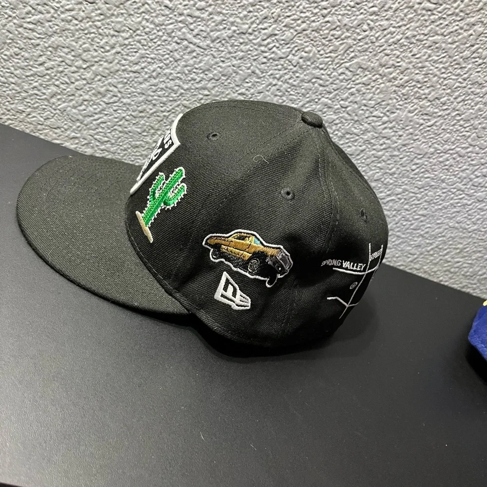 New era fitted hats - Picture 3 of 4